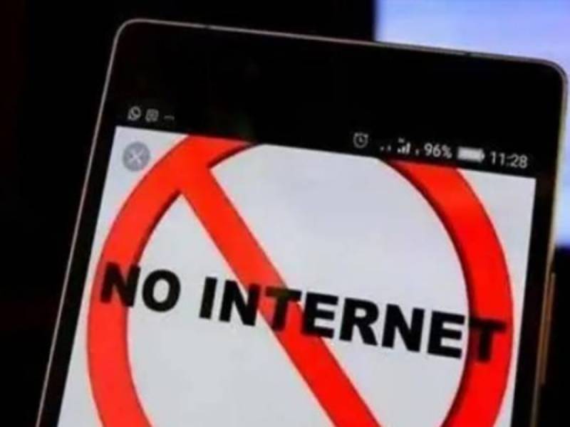 massive-internet-outage-hits-pakistan-1661196315-7172.jpg